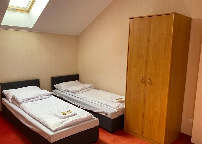 Hotelik Likusy - Przy Plazy Nad Jeziorem Ukiel I Z Bezplatnym Prywatnym Parkingiem