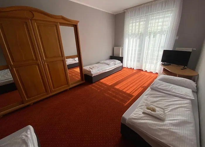 Hotelik Likusy - Przy Plazy Nad Jeziorem Ukiel I Z Bezplatnym Prywatnym Parkingiem