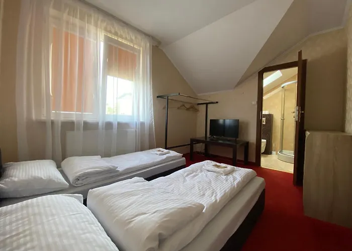 Hotelik Likusy - Przy Plazy Nad Jeziorem Ukiel I Z Bezplatnym Prywatnym Parkingiem